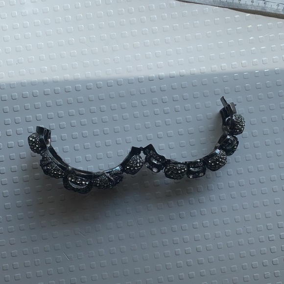 COPY - Beverly Hills Crystal Skull bracelet - Picture 7 of 8